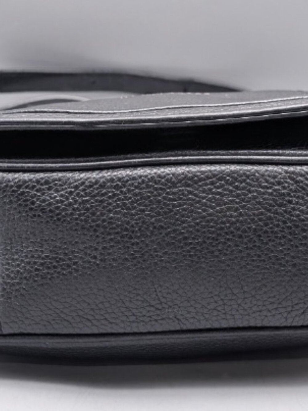 $349 Auth MARC JACOBS Pebbled Leather Shoulder Bag Crossbody Excellent - Picture 9 of 9